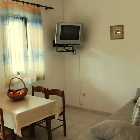 Apartment Lancek *