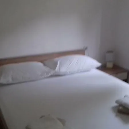 Lancek شقة إيفان دولاس