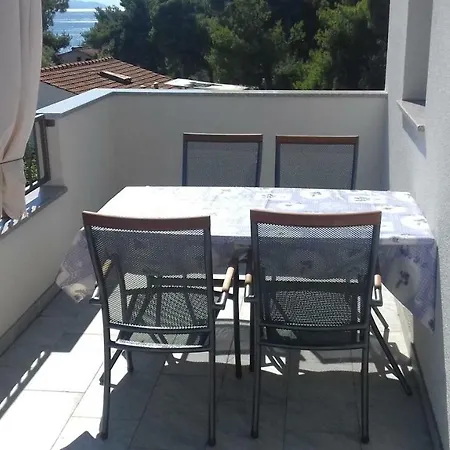 Lancek * إيفان دولاس